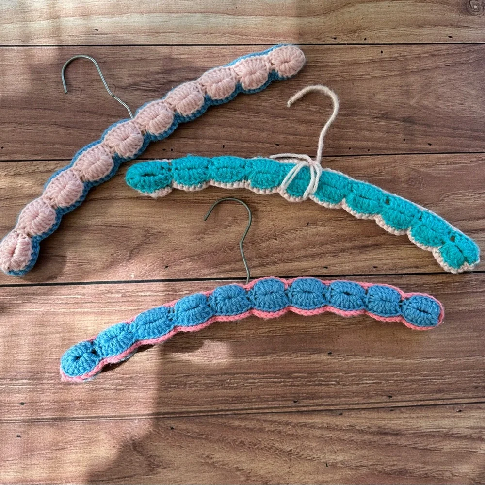 Vintage handmade crochet clothing hangers - 4 pack